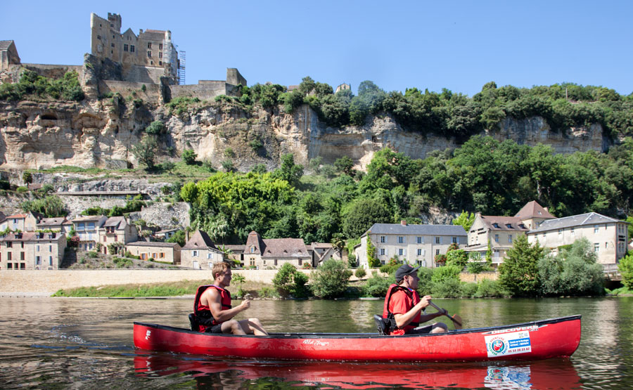 Pourquoi faire du canoe en Dordogne